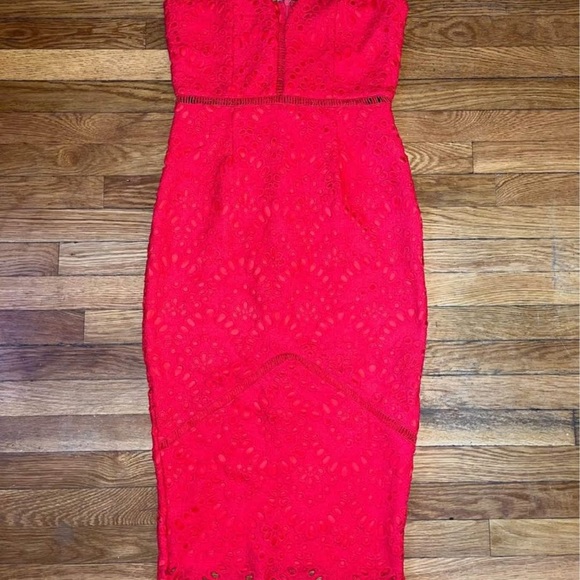 Red eyelet dress - Picture 2 of 2